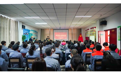 乘風破浪啟新程，誓言鏗鏘擔使命 —— 銀川伊百盛管理層履職宣誓暨目標責任簽訂儀式圓滿舉行